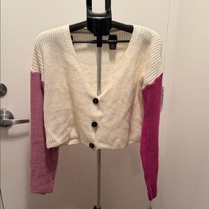 PrettyLittleThing V-Neck Sweater - Cream and Pink